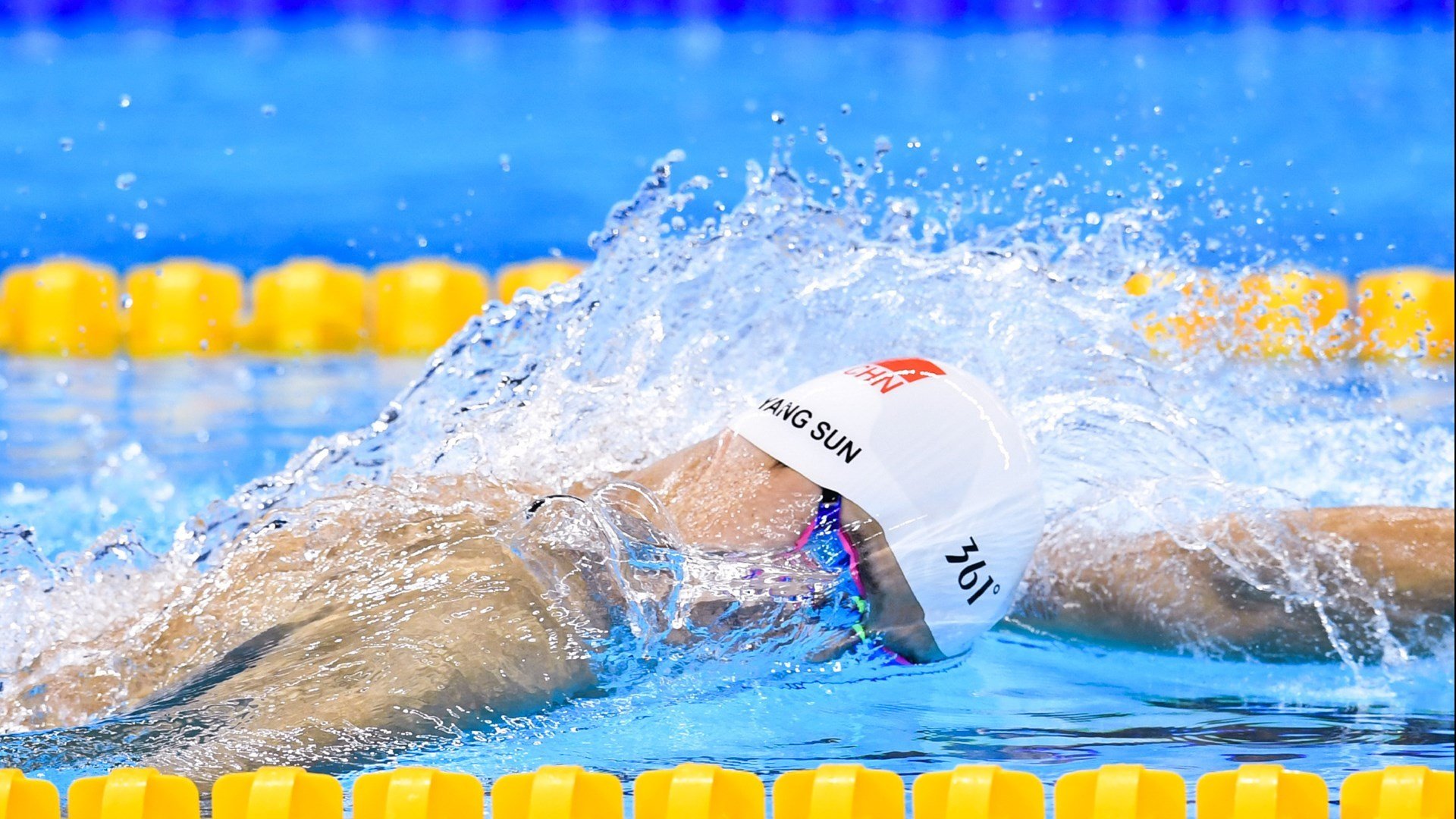 开云体育-卡马文加导演南美风暴，当委内瑞拉足球在马拉多纳的圣殿加冕  第2张